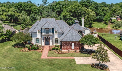 Photo of 1060 Angelwood Circle, Breaux Bridge, LA 70517 (MLS # 2600006628)