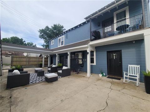 Photo of 118 Metairie Heights Avenue Ave #F, Metairie, LA 70001 (MLS # NO2551815)