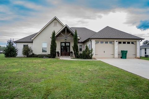 Photo of 19282 Deerfield Loop Loop, Loranger, LA 70446 (MLS # NO2546873)