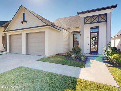 Photo of 122 Lakes Edge Drive, Broussard, LA 70518 (MLS # 2500004775)