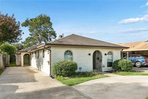 Photo of 3908 W Metairie Avenue AVE, Metairie, LA 70001 (MLS # NO2558898)