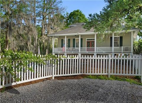 Photo of 730 Copal Street St, Mandeville, LA 70448 (MLS # NO2548657)