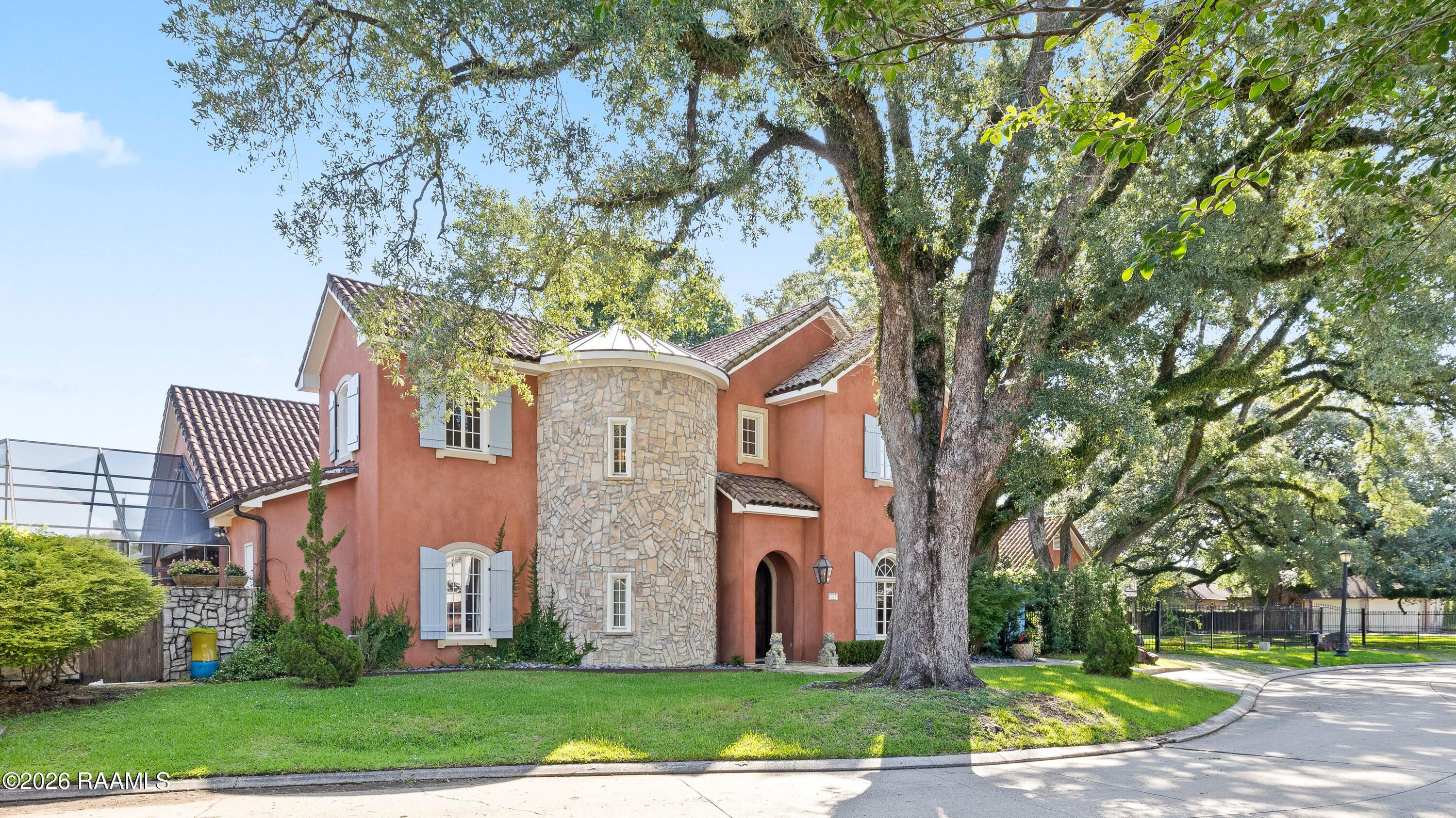 109 Mossy Oaks Avenue