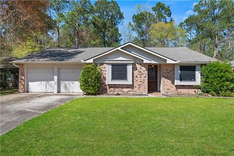 Photo of 208 N Queens Drive Dr, Slidell, LA 70458 (MLS # NO2546845)