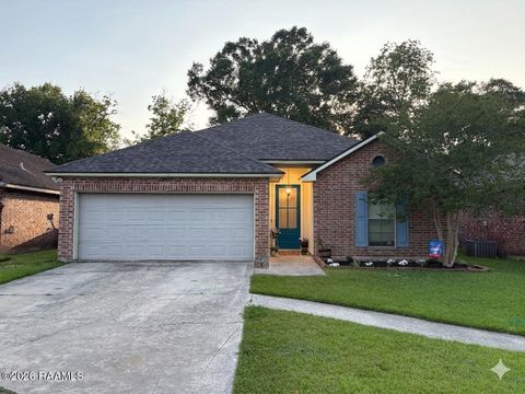 Photo of 142 Country Garden Lane, Lafayette, LA 70507 (MLS # 2600003782)