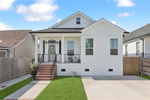 Photo of 1512 31 Street St, Kenner, LA 70065 (MLS # NO2545218)