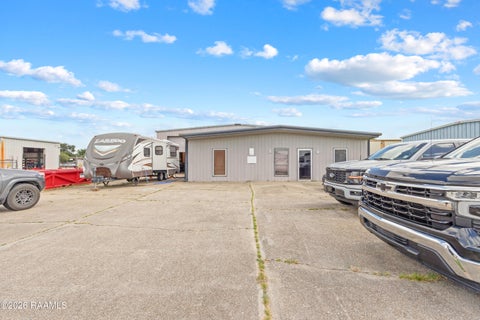 Photo of 107 Row 2, Lafayette, LA 70508 (MLS # 2600009955)