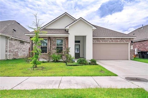 Photo of 13661 Willamette Way Way, Baton Rouge, LA 70817 (MLS # NO2564878)