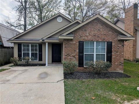 Photo of 2140 Dupard Street St, Mandeville, LA 70448 (MLS # NO2547636)