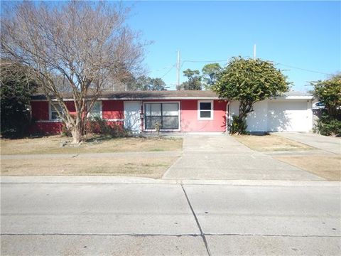 Photo of 1927 Stumpf Boulevard Blvd, Terrytown, LA 70056 (MLS # NO2542157)