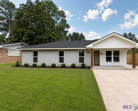 Photo of 3560 Robert St St, Zachary, LA 70791 (MLS # BR2026012669)