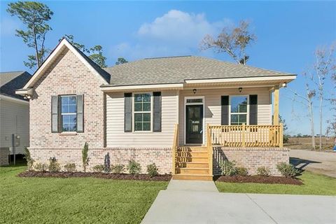 Photo of 57453 Cedar Avenue Ave, Slidell, LA 70461 (MLS # NO2538318)