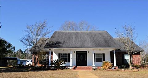 Photo of 144 Saint Clair Road Rd, Boyce, LA 71409 (MLS # CN2541136)