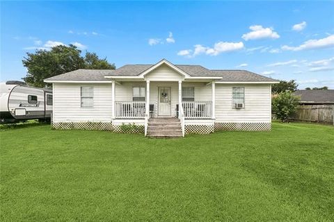 Photo of 444 W Harding Street St, Destrehan, LA 70047 (MLS # NO2561526)