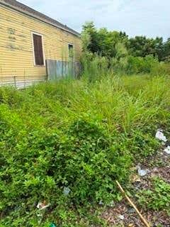 Photo of 1629 Franklin Avenue Ave, New Orleans, LA 70117 (MLS # NO2568629)
