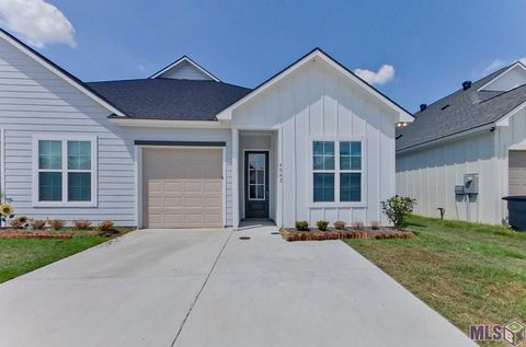 Photo of 4842 Mokki Ln Ln, Baton Rouge, LA 70817 (MLS # BR2026002298)