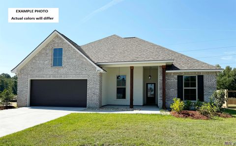 Photo of 18752 Corlis Green Dr Dr, Zachary, LA 70791 (MLS # BR2026006249)