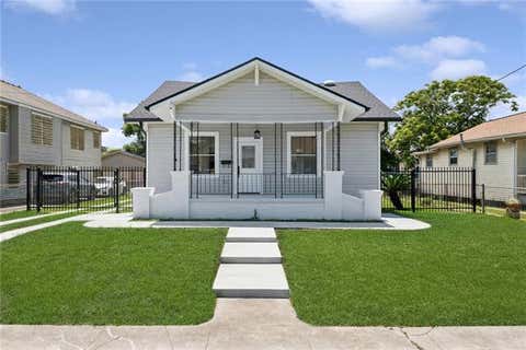 Photo of 2340 Wisteria Street St, New Orleans, LA 70122 (MLS # NO2572269)