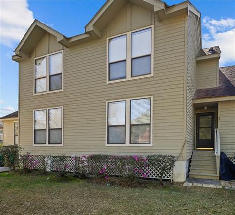 Photo of 77 W Chamale Cove Drive Cv #77, Slidell, LA 70460 (MLS # NO2543720)