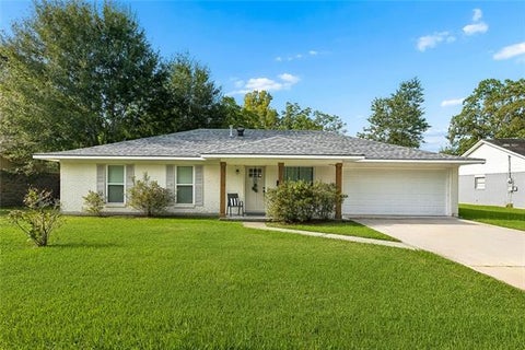 Photo of 1481 W Hall Avenue Ave, Slidell, LA 70460 (MLS # NO2573415)