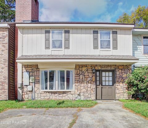 Photo of 130 E Pamela Drive, Lafayette, LA 70506 (MLS # 2600002107)