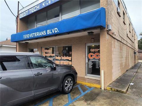 Photo of 1510 Veterans Memorial Boulevard Blvd #B, Metairie, LA 70005 (MLS # NO2544671)