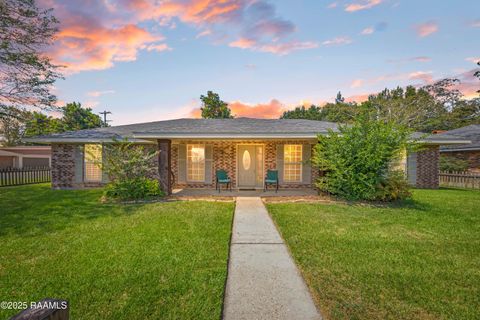 Photo of 212 Gordon Crockett Drive, Lafayette, LA 70508 (MLS # 2500003820)