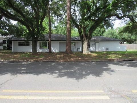 Photo of 4411 3rd Street, Alexandria, LA 71302 (MLS # CN2560156)