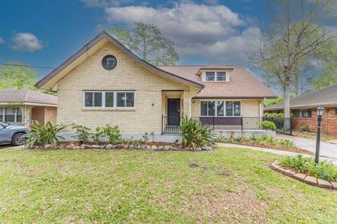 Photo of 4419 Knight Drive Dr, New Orleans, LA 70127 (MLS # NO2551388)