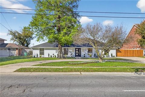 Photo of 1100 Transcontinental Drive Dr, Metairie, LA 70001 (MLS # NO2546991)