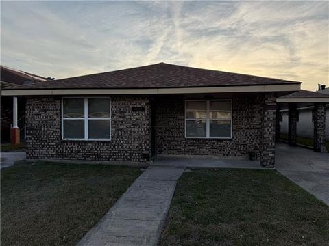 Photo of 7160 Bunkerhill Drive Rd, New Orleans, LA 70127 (MLS # NO2542697)