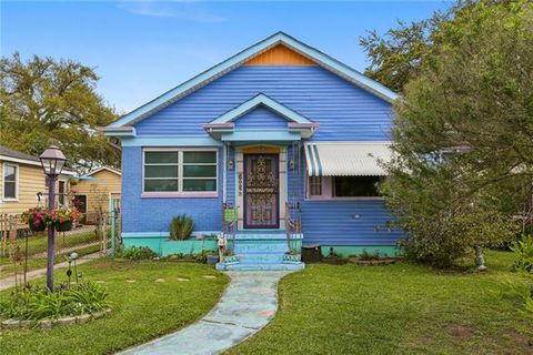 Photo of 2034 Evergreen Avenue Ave, New Orleans, LA 70114 (MLS # NO2549240)