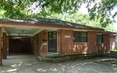 Photo of 2231 Harelson Drive St, Baton Rouge, LA 70802 (MLS # NO2542718)