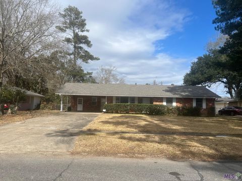 Photo of 10255 S Riveroaks Dr Dr, Baton Rouge, LA 70815 (MLS # BR2026002307)