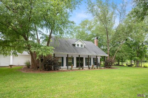 Photo of 22325 Sutter Ln RD, Zachary, LA 70791 (MLS # BR2026009876)