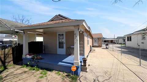 Photo of 429 Meyers Boulevard Blvd, Marrero, LA 70072 (MLS # NO2545692)