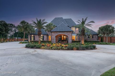 Photo of 229 Laken Lane, Lafayette, LA 70508 (MLS # 24010341)