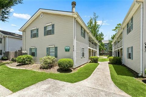 Photo of 713 Heavens Drive Dr #4, Mandeville, LA 70471 (MLS # NO2569111)