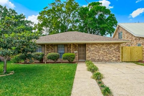 Photo of 1115 Hudson Street St, Kenner, LA 70062 (MLS # NO2549704)