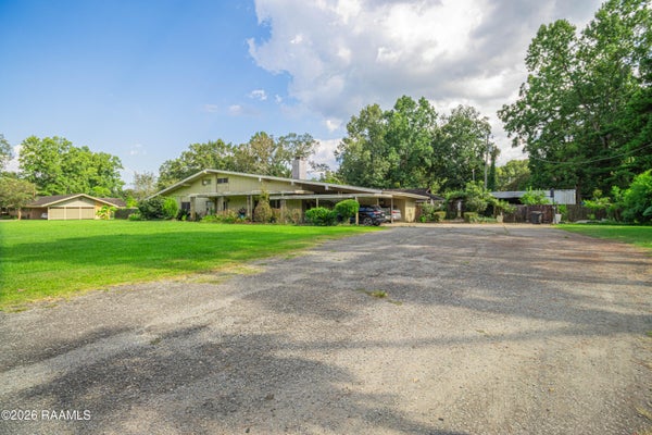 515 PERRY DR, ABBEVILLE, LA 70510 - Image 1e8946c532d0443550f4e1d4a40ce572/2167329075