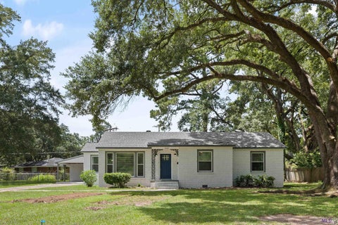 Photo of 5525 N Afton Pkwy Pkwy, Baton Rouge, LA 70806 (MLS # BR2026015080)