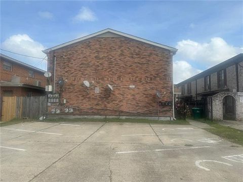 Photo of 2909 Lake Villa Drive Dr #C, Metairie, LA 70002 (MLS # NO2543615)