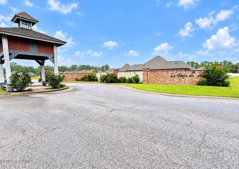 Photo of 126 Spanish Moss Lane, Opelousas, LA 70570 (MLS # 2600008176)