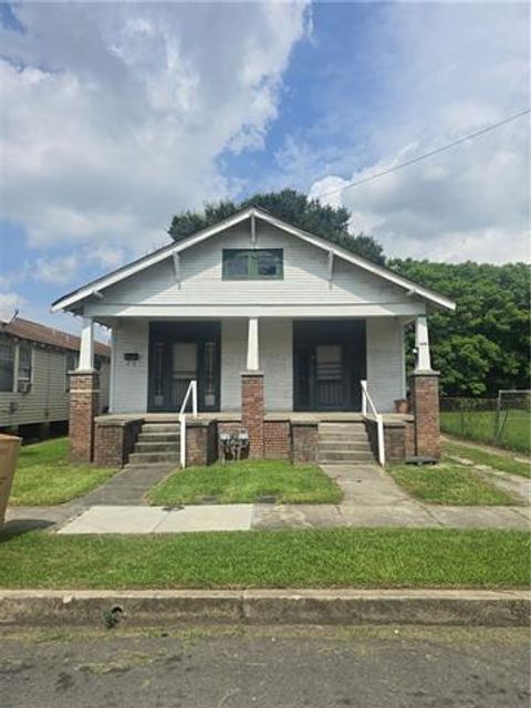 Photo of 1308-10 Monroe Street St, Gretna, LA 70053 (MLS # NO2564911)