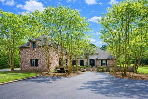 Photo of 154 Red Oak Lane, Dry Prong, LA 71423 (MLS # CN2547729)