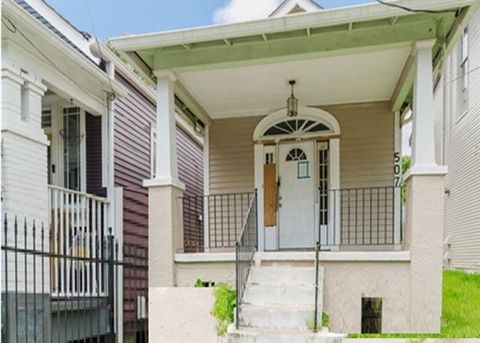 Photo of 507 Elmira Avenue Ave, New Orleans, LA 70114 (MLS # NO2551959)