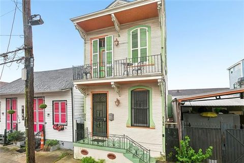 Photo of 2108 Urquhart Street ST #upper, New Orleans, LA 70116 (MLS # NO2557743)