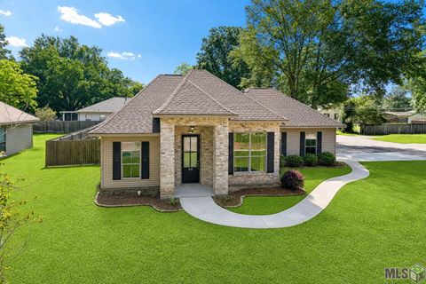 Photo of 905 S Holly ST, Hammond, LA 70403 (MLS # BR2026009082)