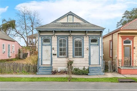 Photo of 2929 Saint Claude Avenue Ave, New Orleans, LA 70117 (MLS # NO2542399)