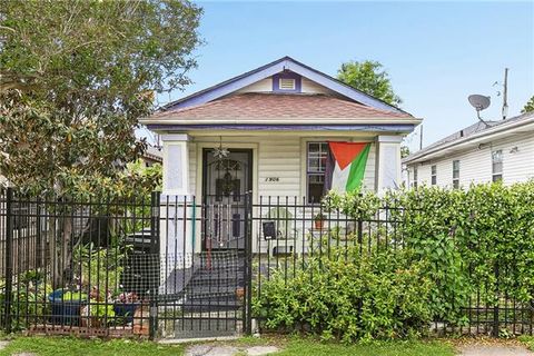 Photo of 1906 Old Prieur Street St, New Orleans, LA 70116 (MLS # NO2555226)